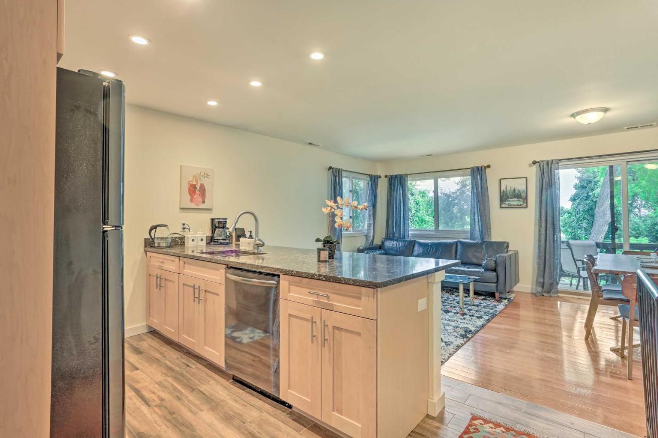 Sun-Lit Vernon Condo Less Than 2 Mi To Ski Resort! Exterior foto
